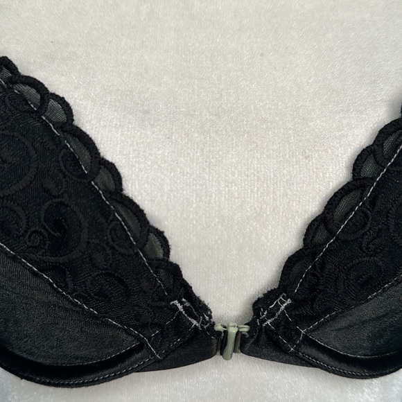 ❤️3/$30 Victoria’s Secret Racerback Bra with Front Closure - Picture 3 of 8